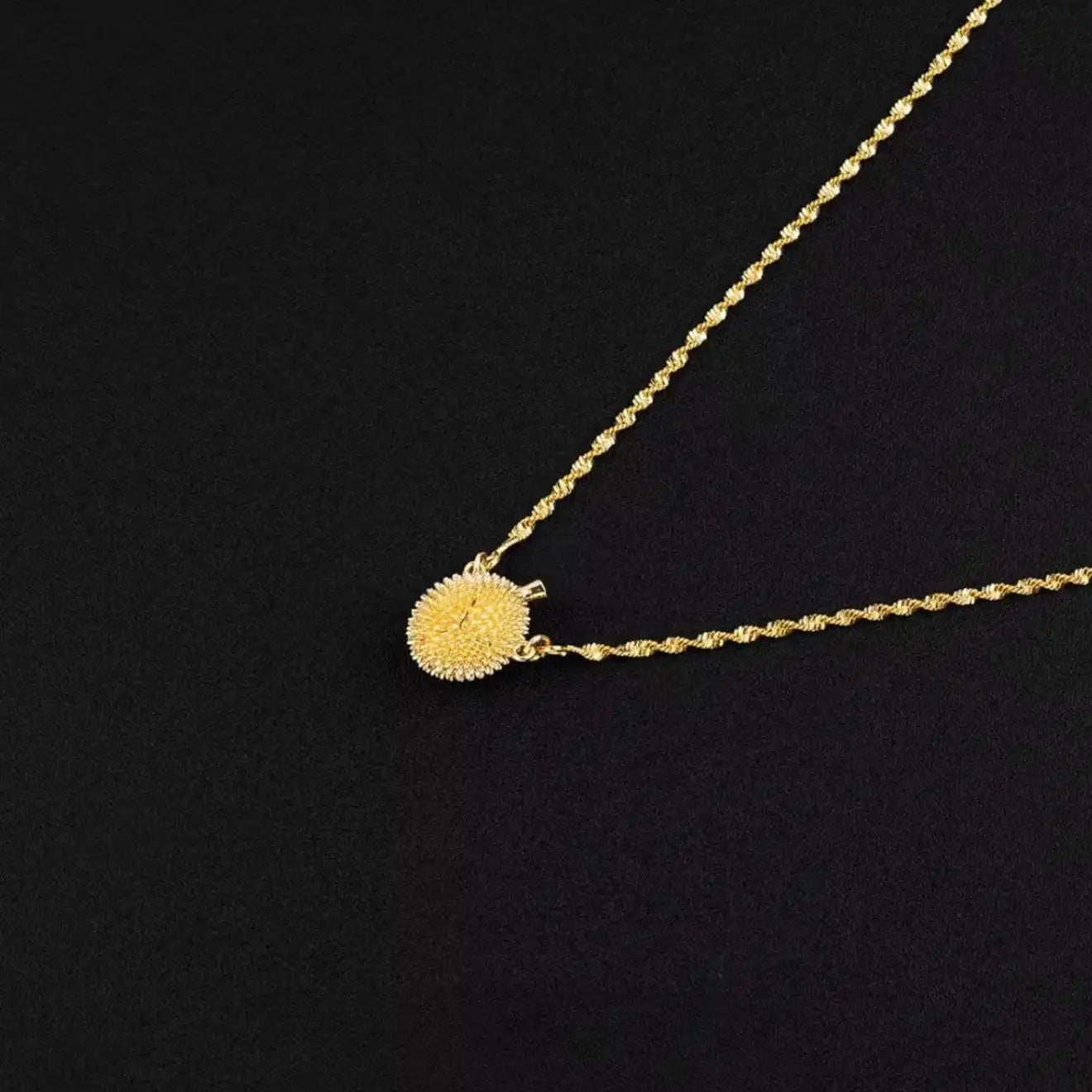 Magnetic Teardrop Pendant Necklace