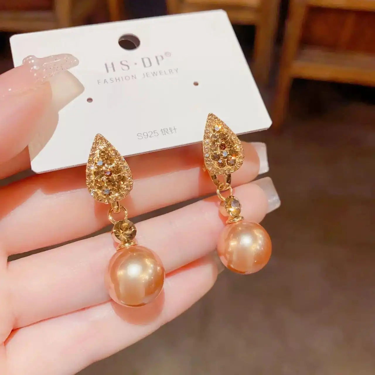 Maillard Series Crystal Leaf Pearl Earrings