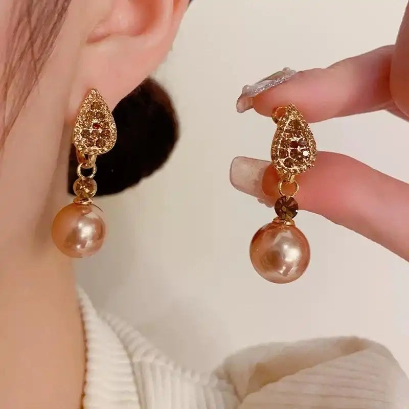 Maillard Series Crystal Leaf Pearl Earrings