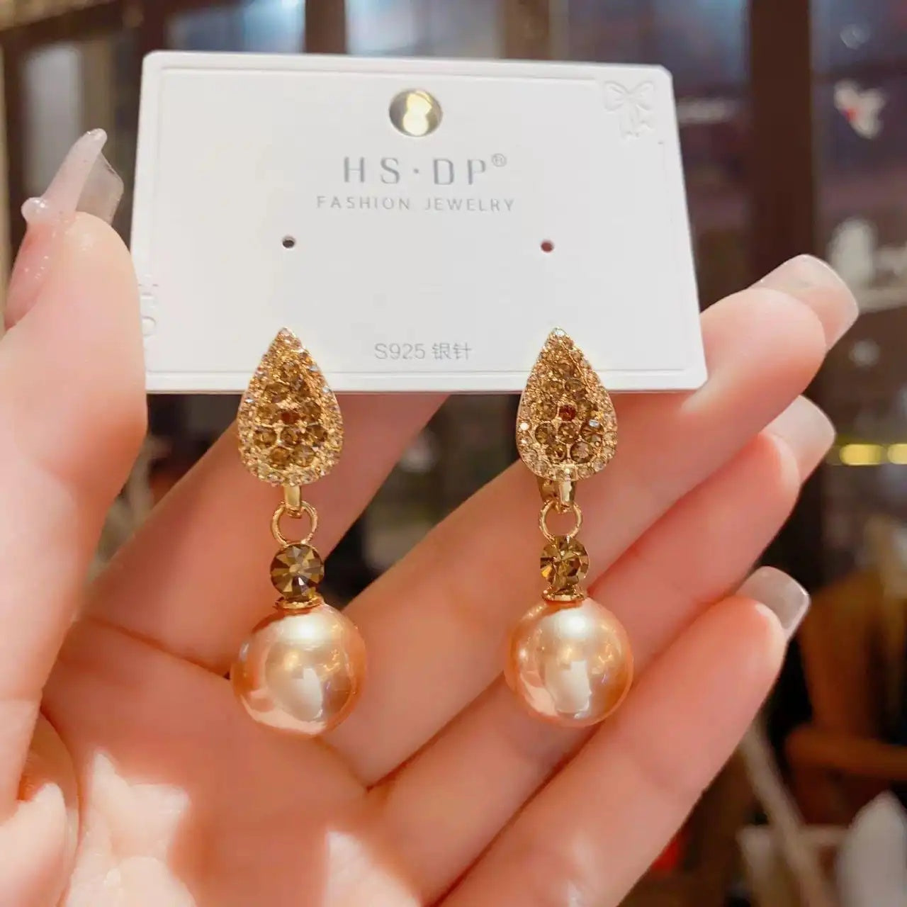 Maillard Series Crystal Leaf Pearl Earrings