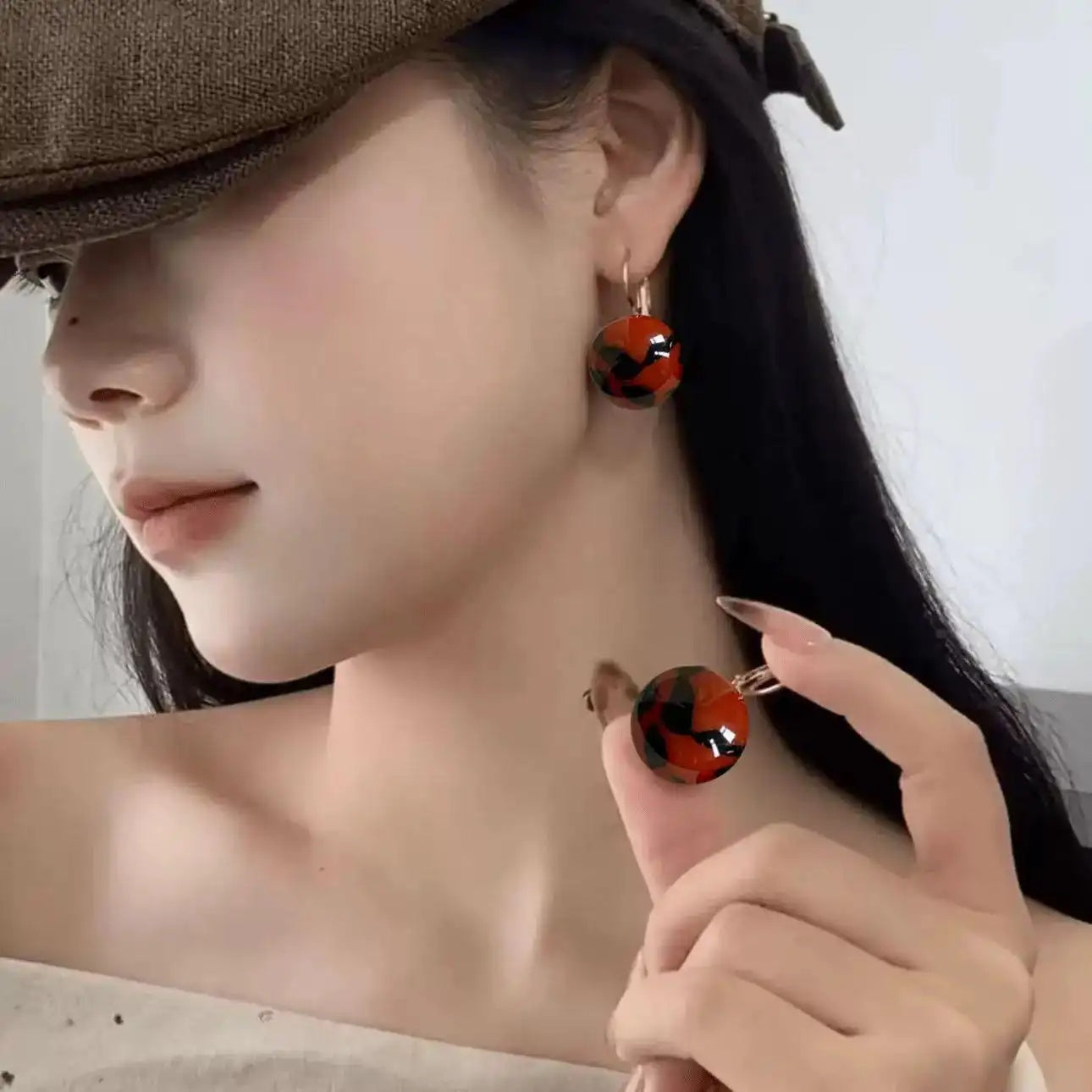 Marbled Pearl Animal Print Pattern Stud Earrings