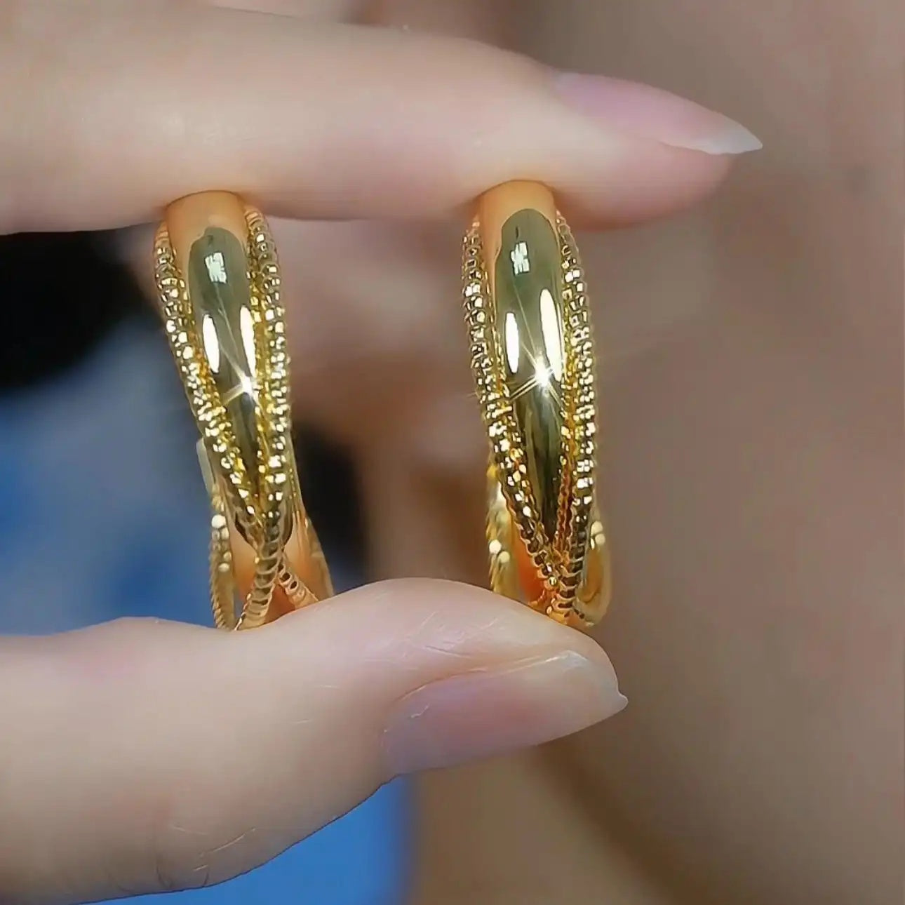 Minimalist Aesthetic Metal Hoop Earrings
