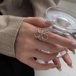 Minimalist Gold Silver Contrast Daisy Ring