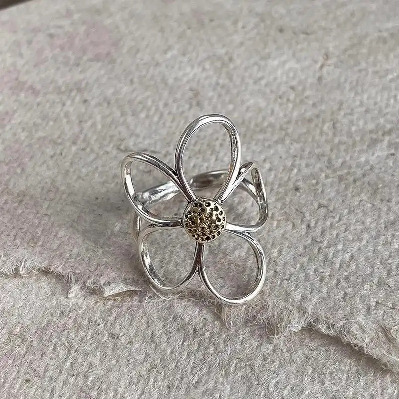 Minimalist Gold Silver Contrast Daisy Ring