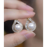 Minimalist Pearl Clip Earrings