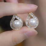 Minimalist Pearl Clip Earrings