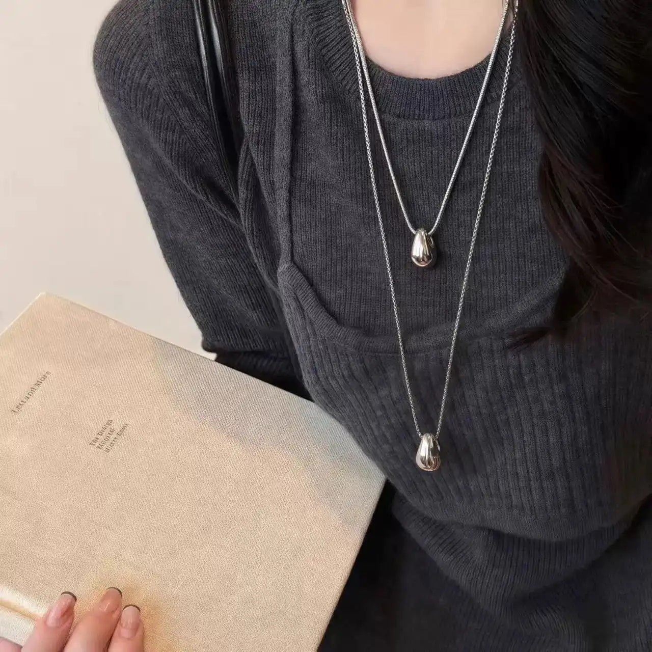 Minimalist Silver Teardrop Necklace