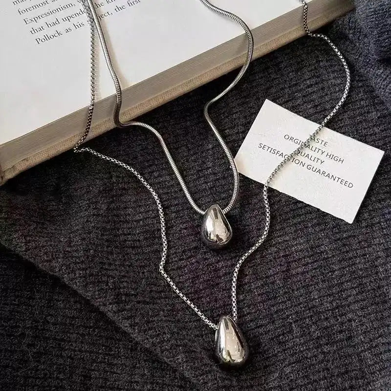 Minimalist Silver Teardrop Necklace