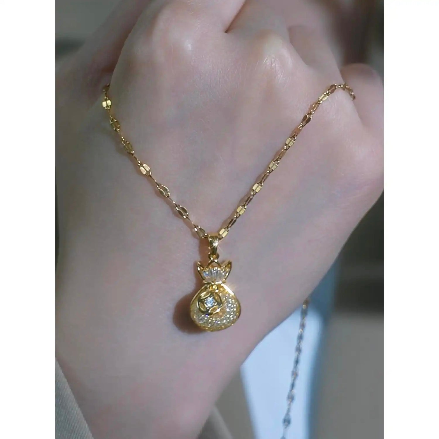 Money Bag Collar Chain Necklace
