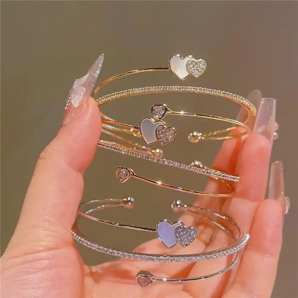 Natural Mother of Pearl Heart-Shaped Bracelet