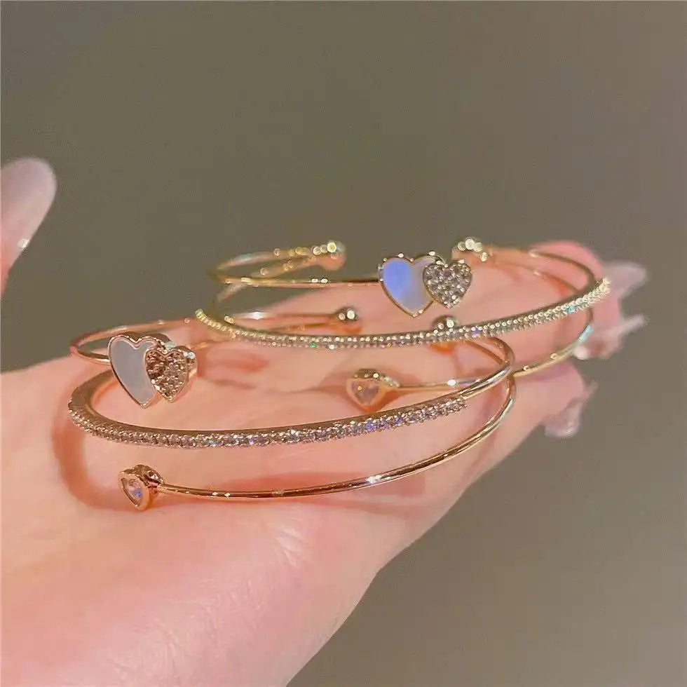 Natural Mother of Pearl Heart-Shaped Bracelet
