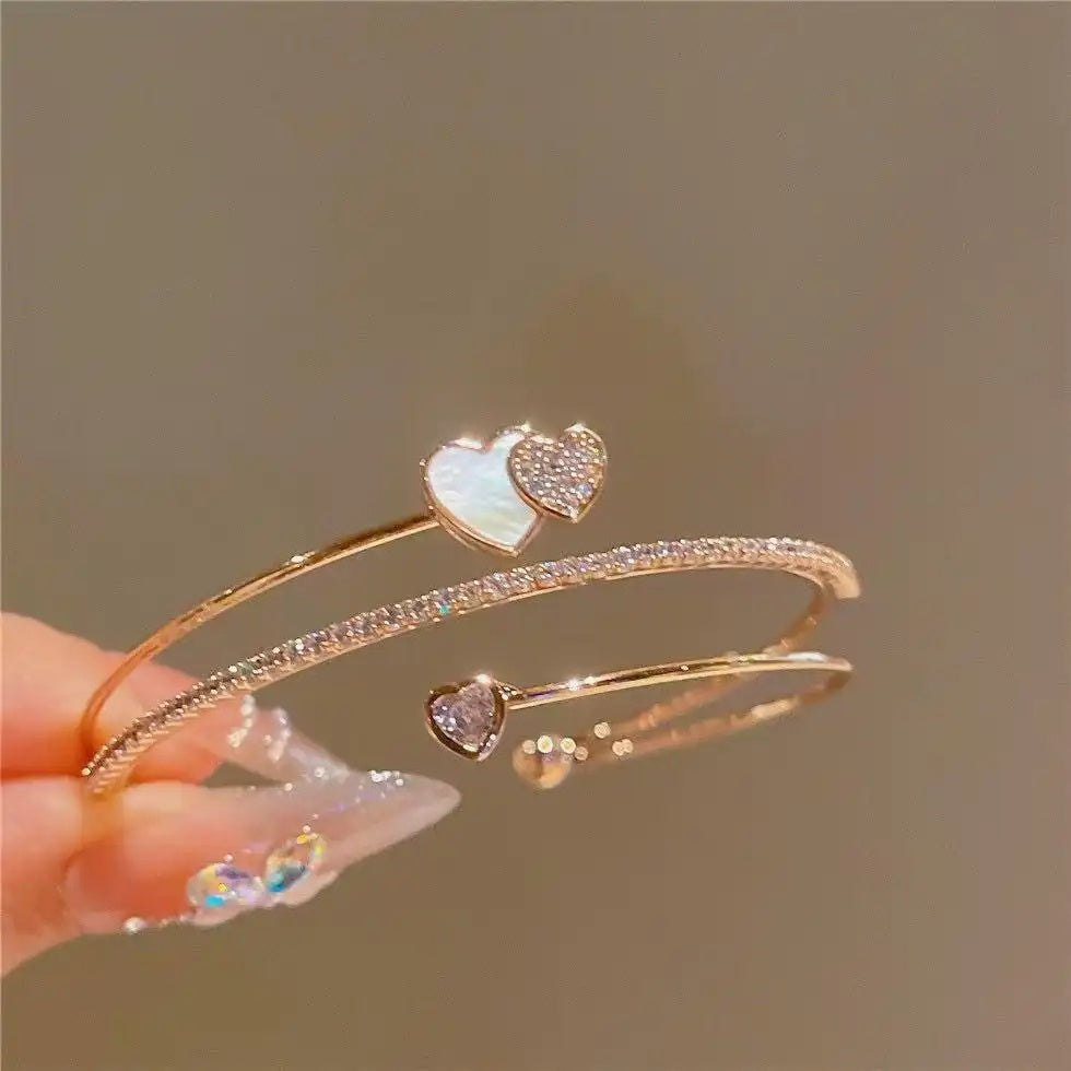 Natural Mother of Pearl Heart-Shaped Bracelet