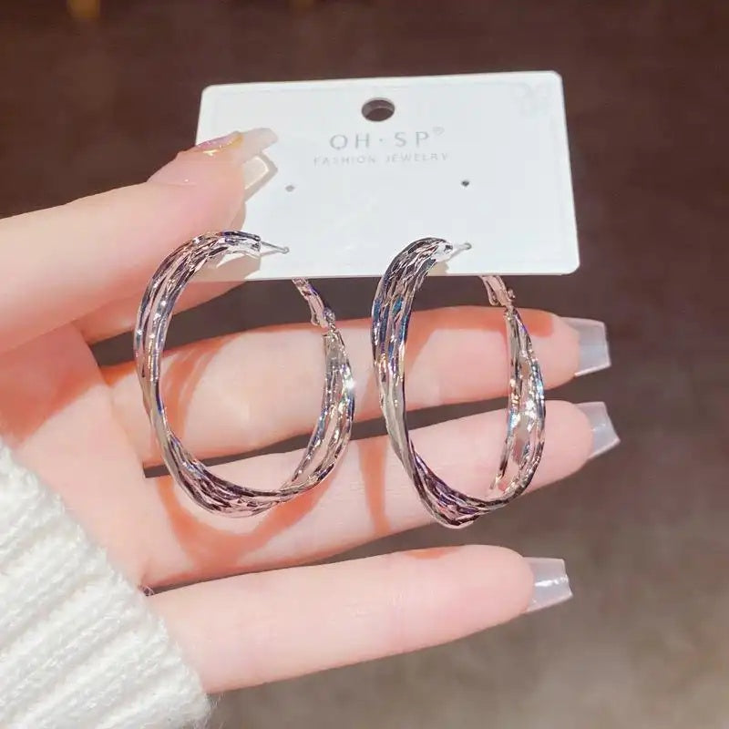 Needle Metal Twisted Hoop Earrings