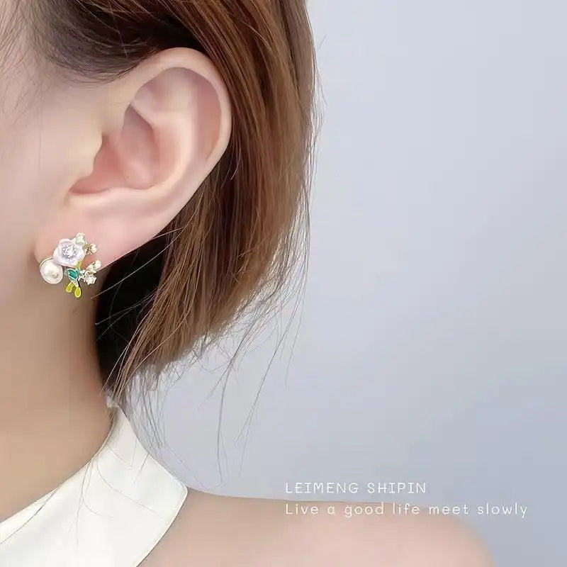 Oil Painting Pearl Bouquet Earrings
