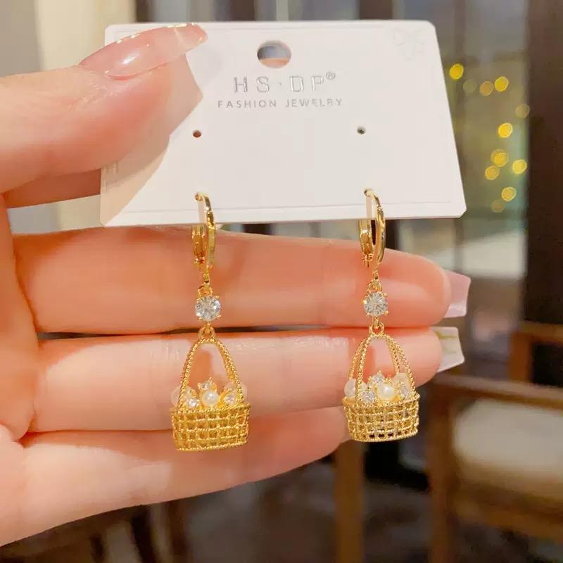 Pearl Basket French Woven Stud Earrings