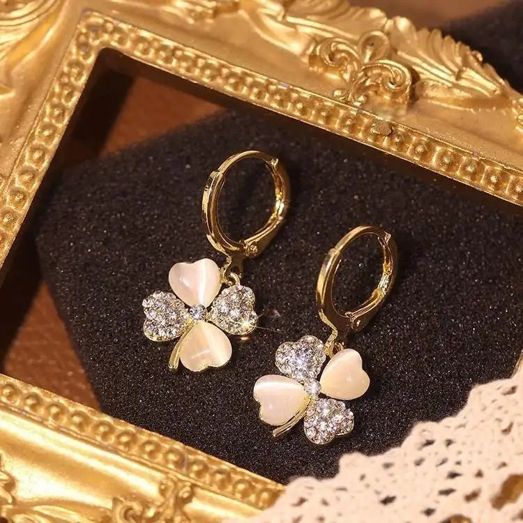 Pearl Geometric Diamond Clips Drop Earrings