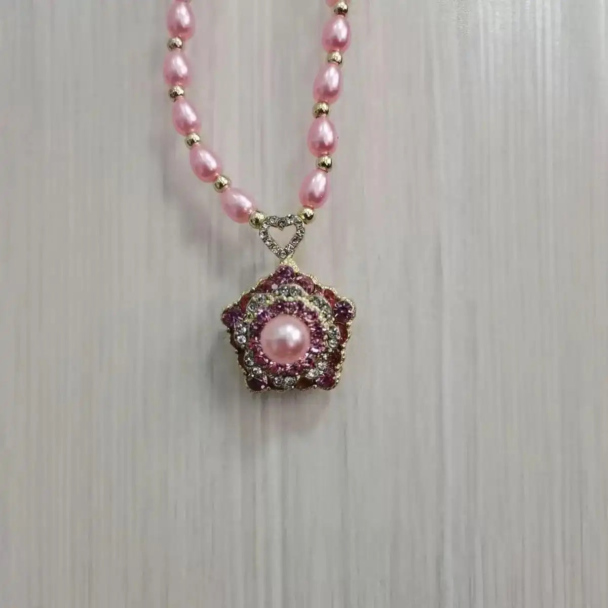 Pearl Rotating Necklace