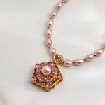 Pearl Rotating Necklace