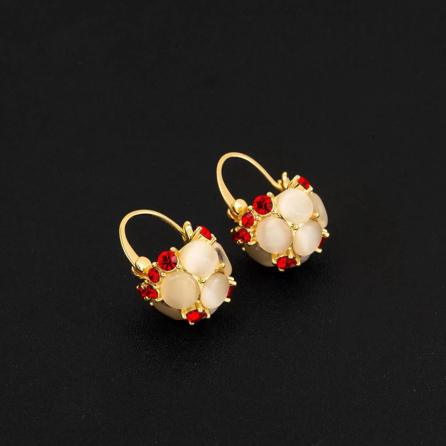 Plum Blossom Cat-Eye Basket Stud Earrings