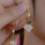 Purple Crystal Rhombus Earrings