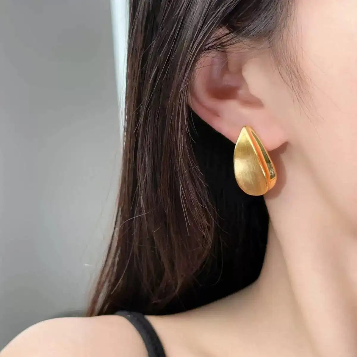 Retro Brushed Teardrop Drop Earrings