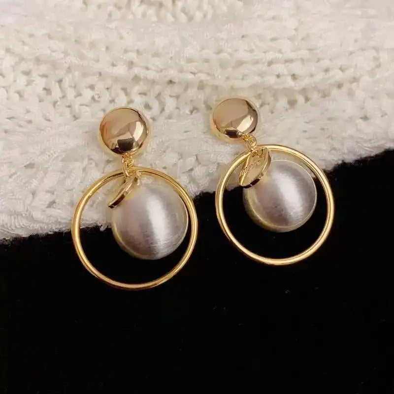 Retro Exaggerated Metal Ball Circle Earrings