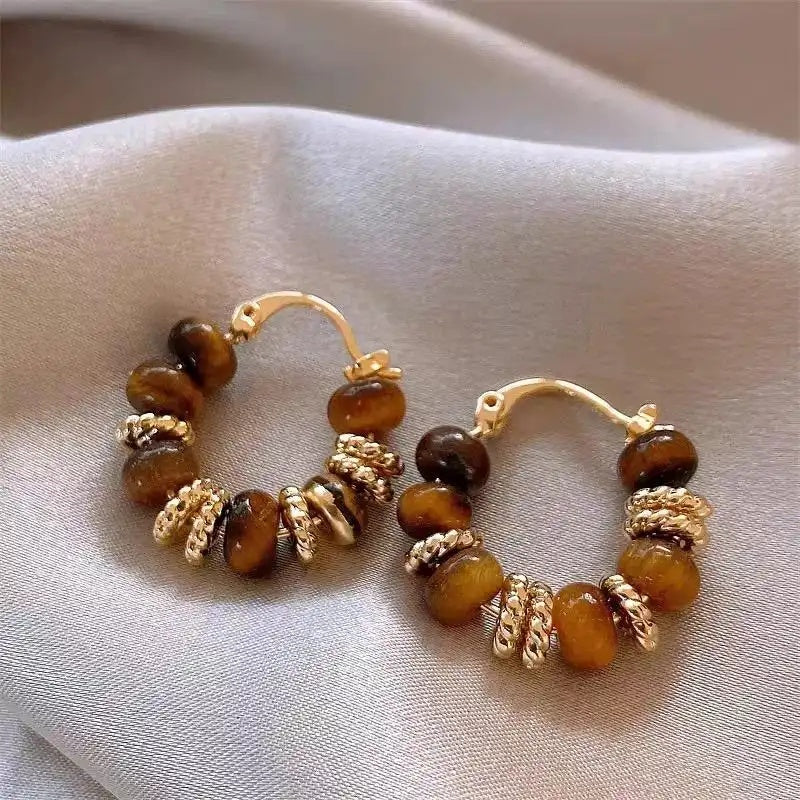 Retro Maillard-Tone Stud Earrings