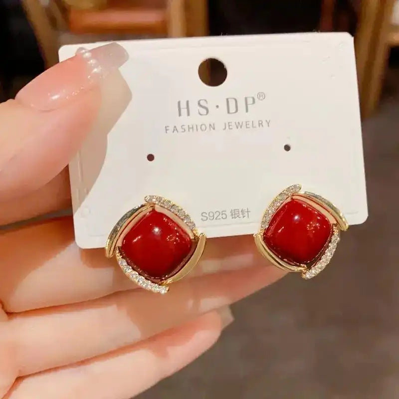 Retro Red Square Needle Earrings