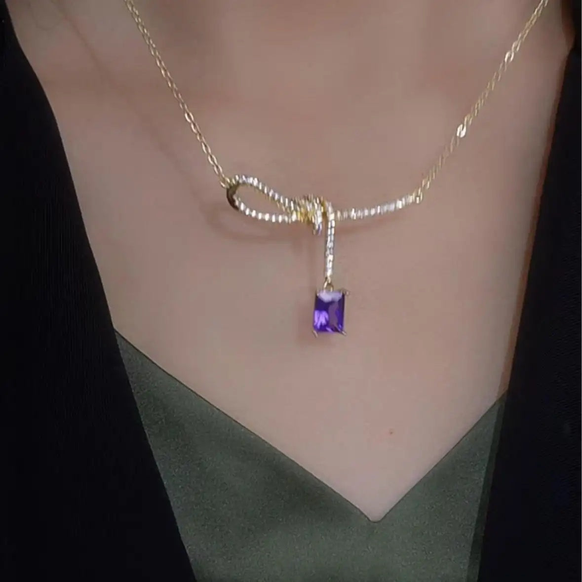 Ribbon Bow Pendant Necklace