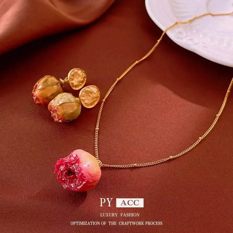 Rose Flower Pendant Necklace