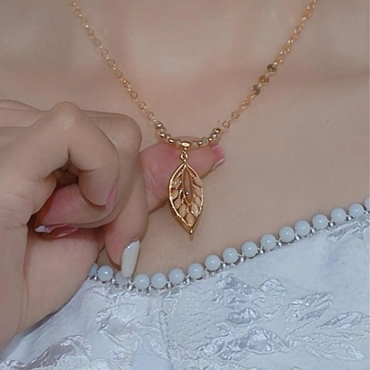 Rose Gold Leaf Pendant Necklace