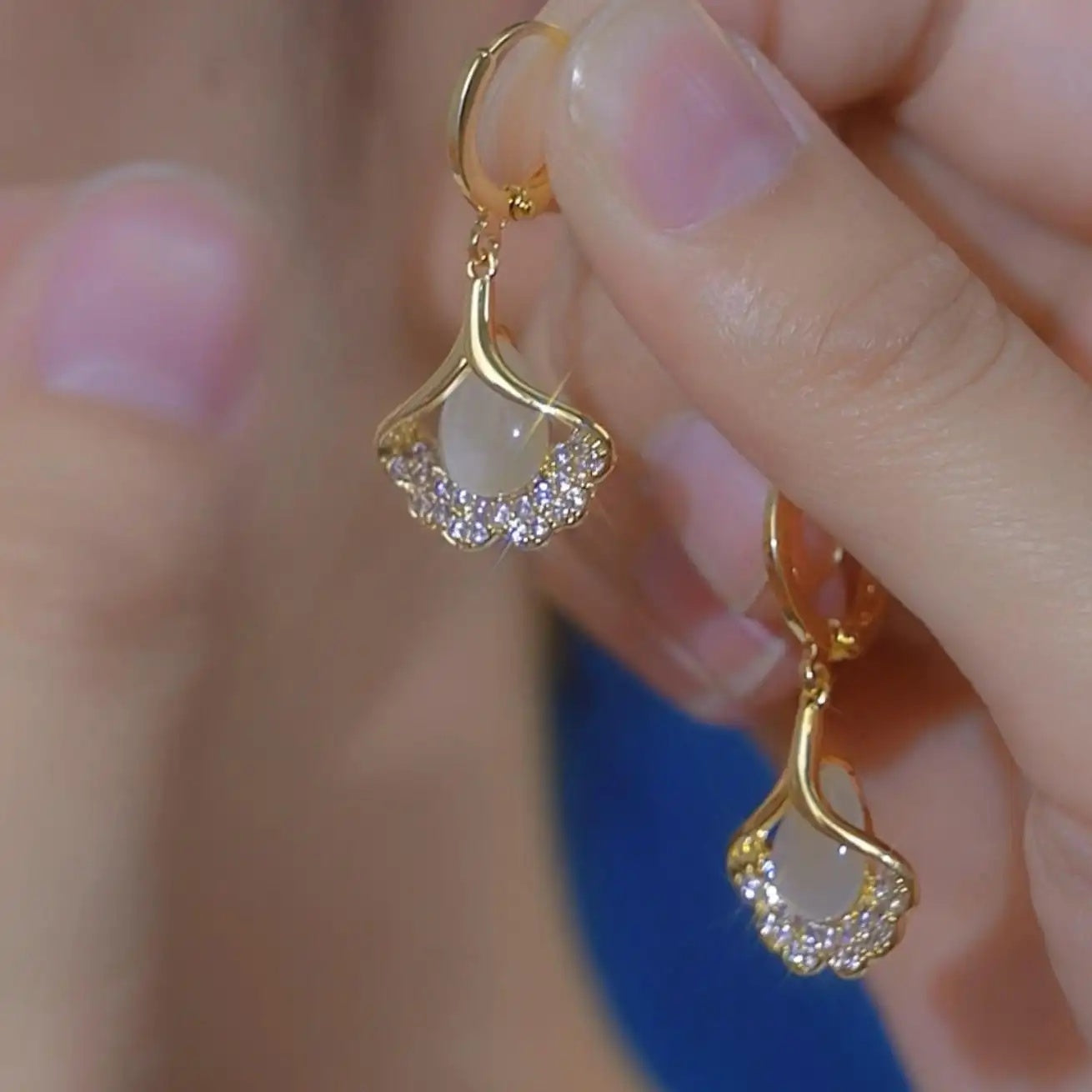 San Sheng You Xing Ginkgo Ear Cuffs
