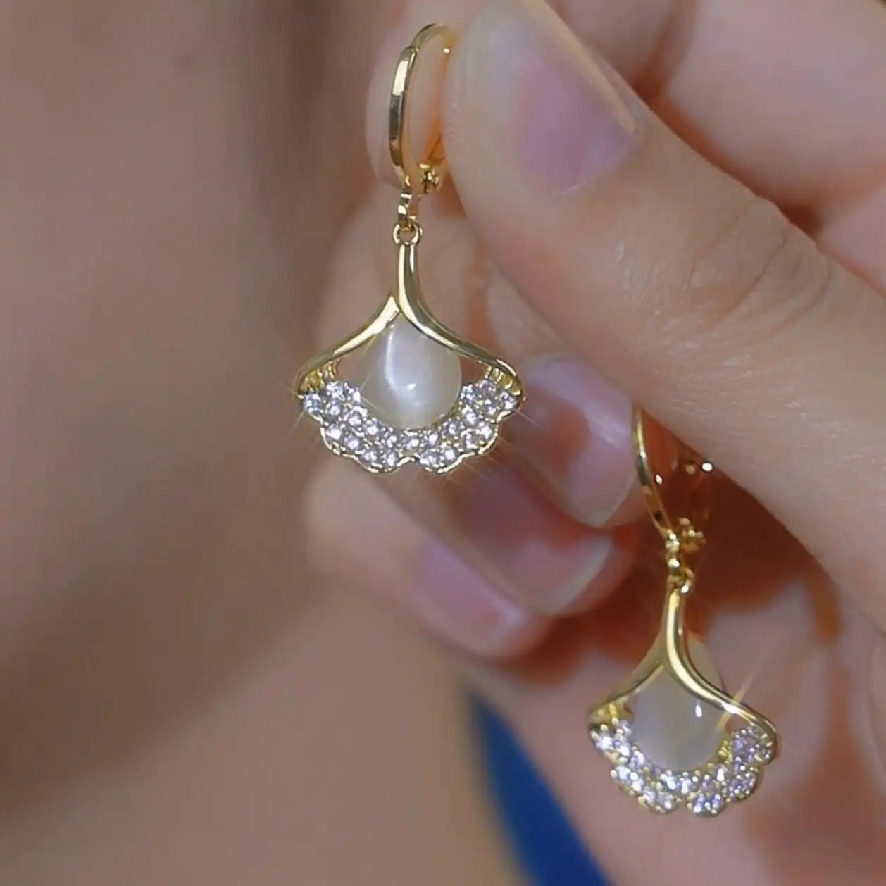 San Sheng You Xing Ginkgo Ear Cuffs