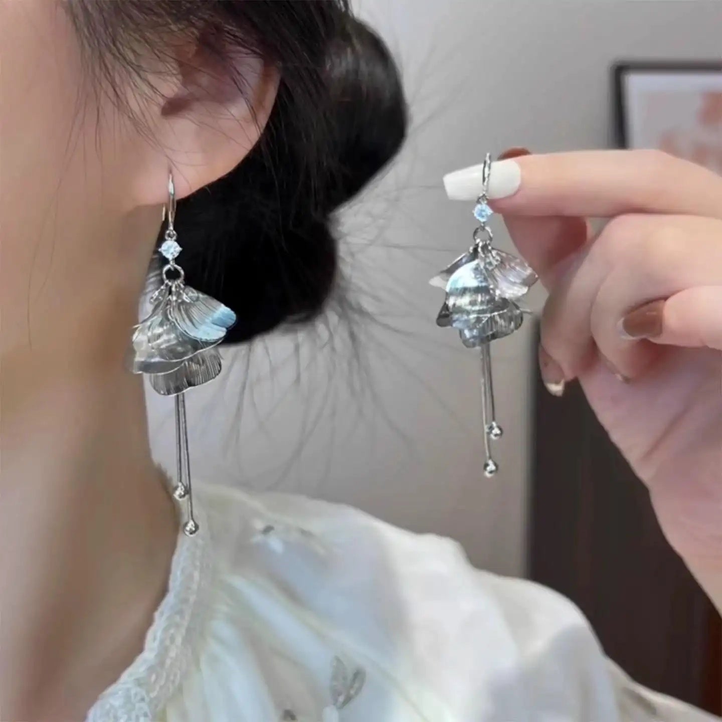 Silver Petal Chain Earrings