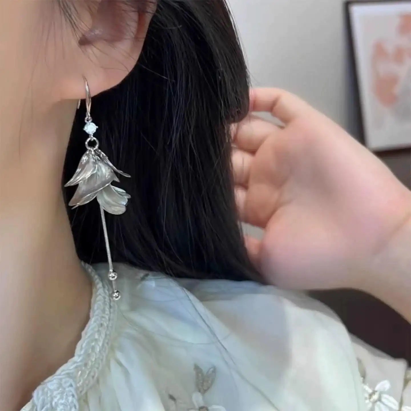 Silver Petal Chain Earrings