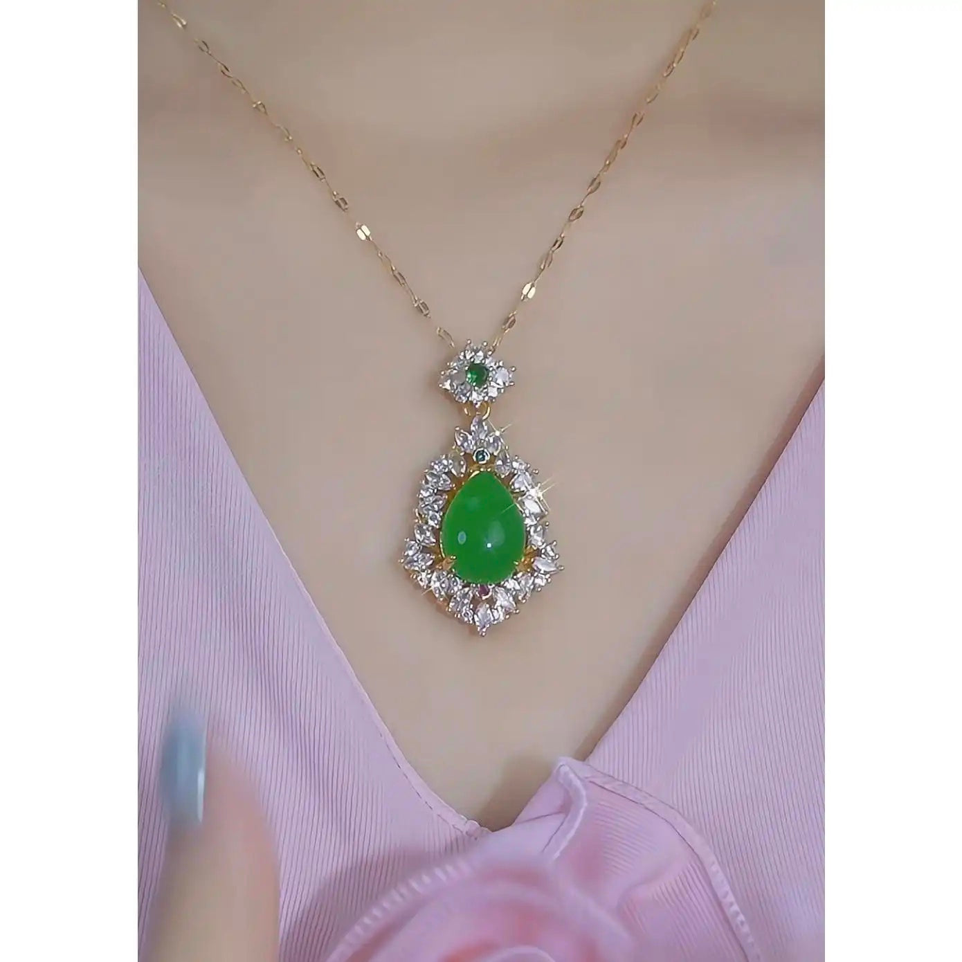 Silver Tone Necklace