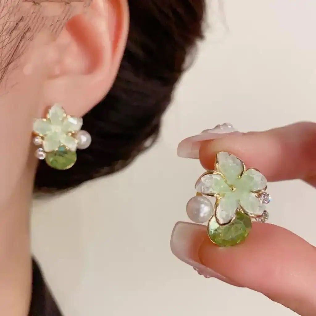 Small Crystal Flower Pearl Earrings