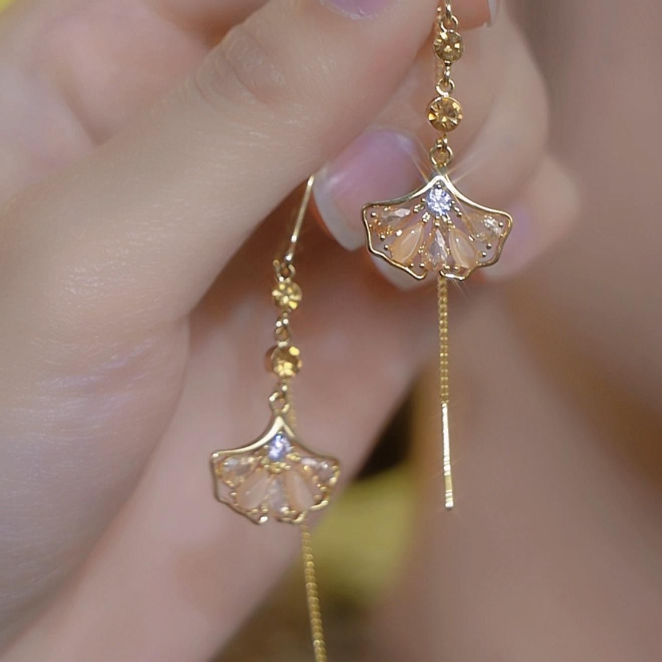Spring Ginkgo Leaf Tassel Drop Earrings