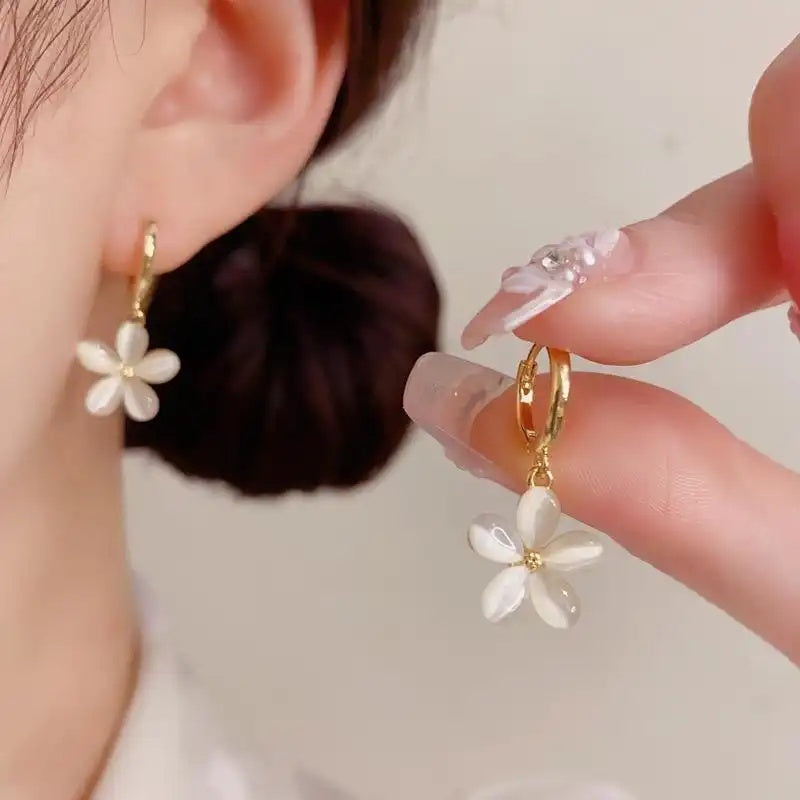 Summer Cat Eye Flower Earrings