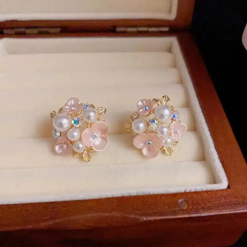 Summer Gentle Flower Round Needle Earrings