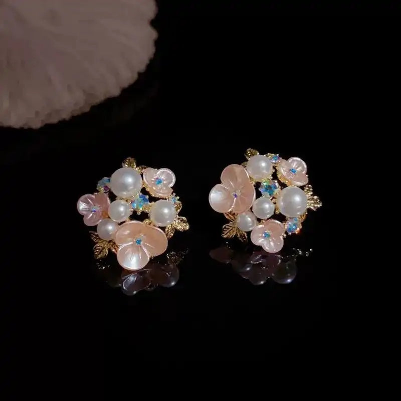 Summer Gentle Flower Round Needle Earrings