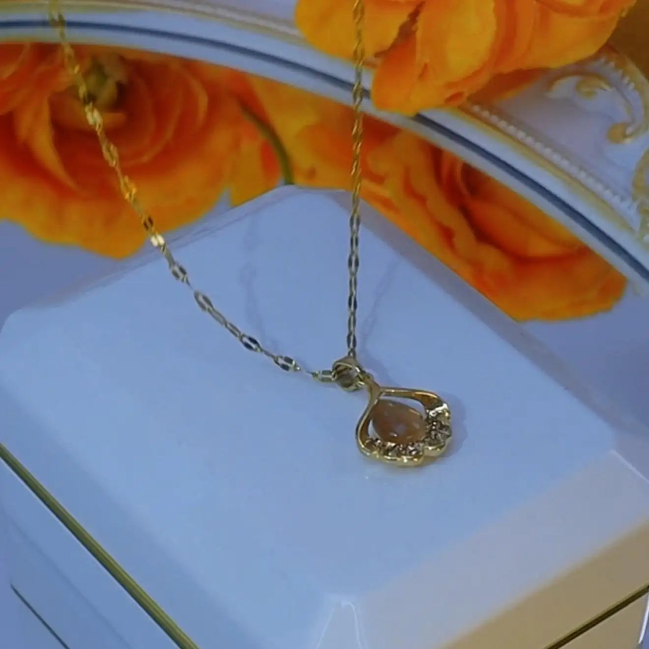 Summer Ginkgo Leaf Necklace