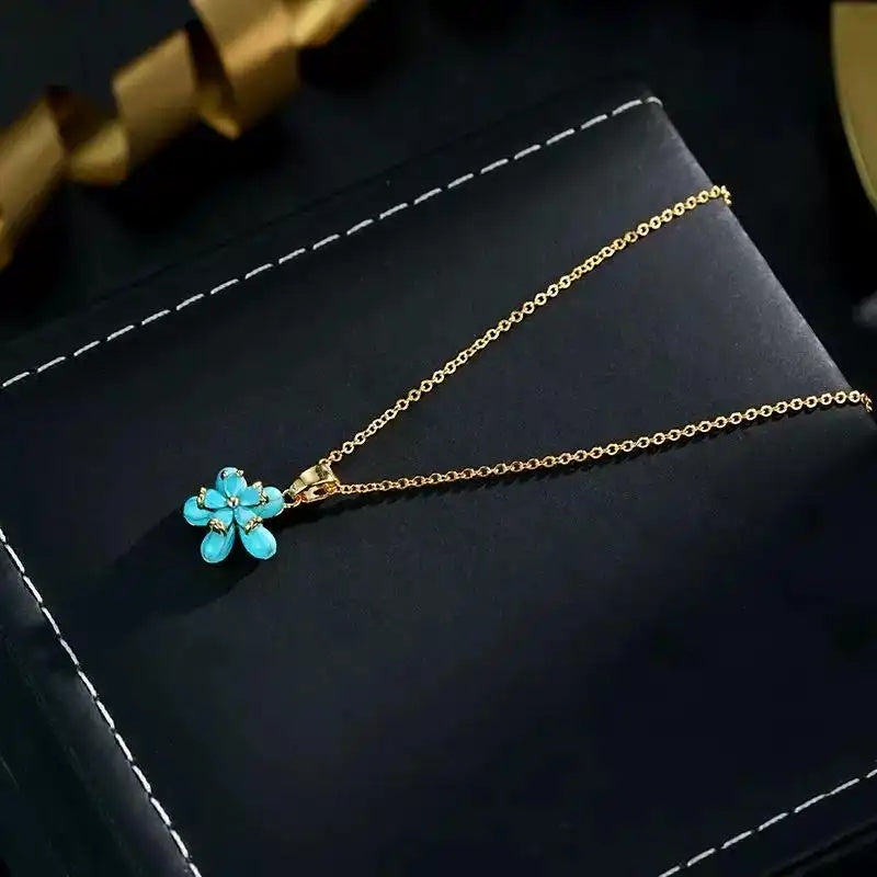 Summer Hot Blue Ice Flower Pendant Necklace
