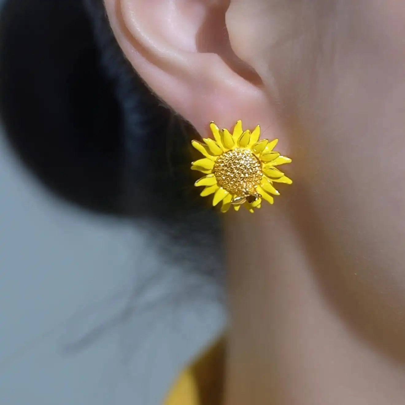 Sunflower Bee Summer Sunflower Stud Earrings