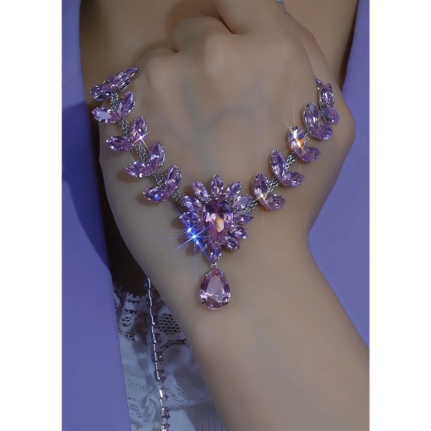 Teardrop Crystal and Collar Chain Jewelry Set