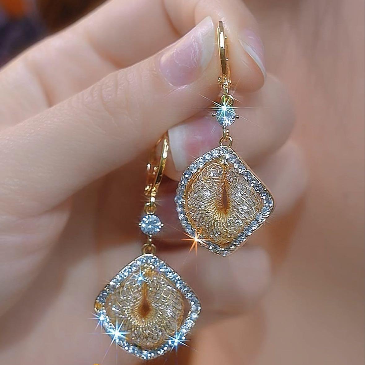 Teardrop Hot Trend Drop Earrings