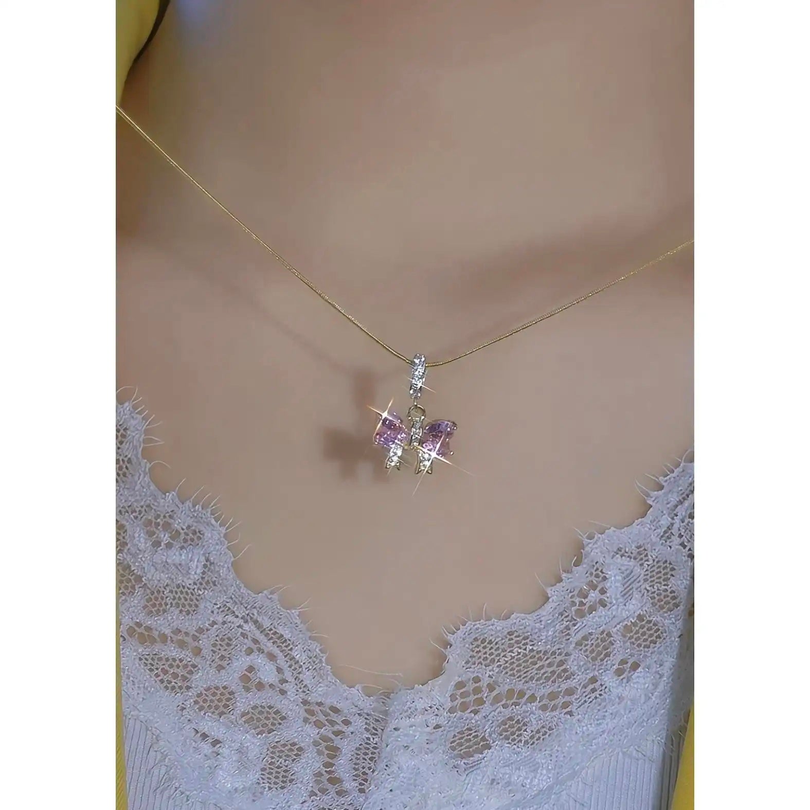 That's Peach Soda Bow Snake Necklace