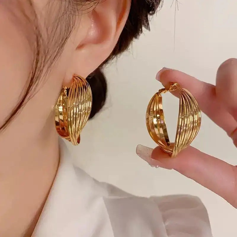 Twisted Metal Gold-Tone Alloy Chunky Hoop Earrings