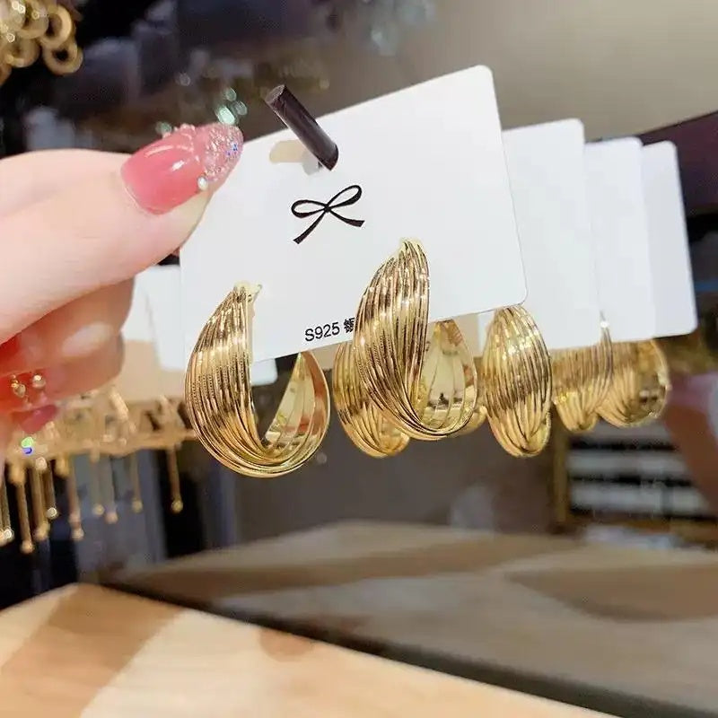 Twisted Metal Gold-Tone Alloy Chunky Hoop Earrings
