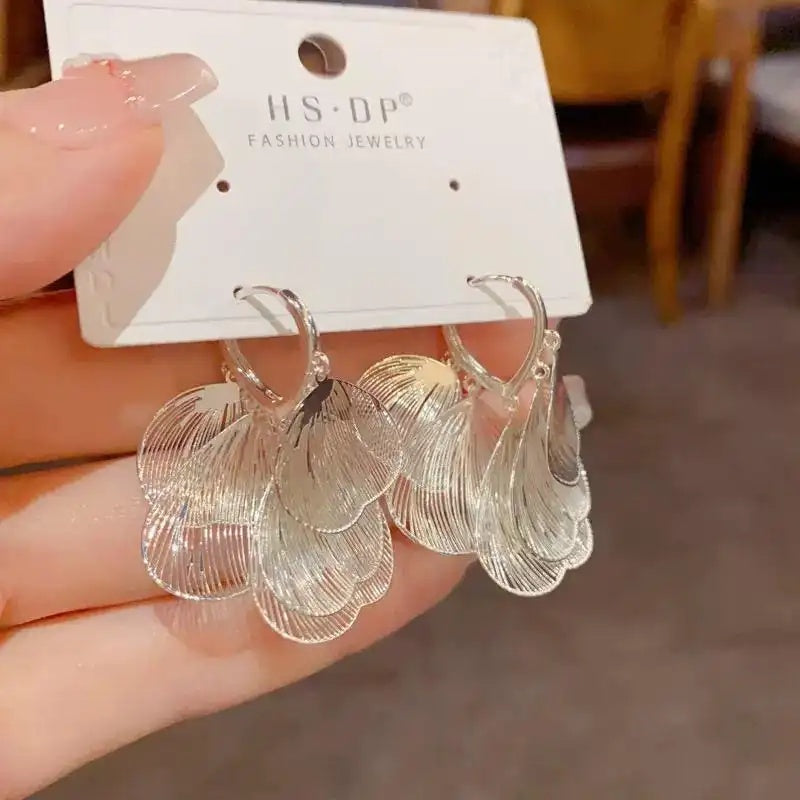 Vintage Ginkgo Leaf Gold-Tone Alloy Drop Earrings